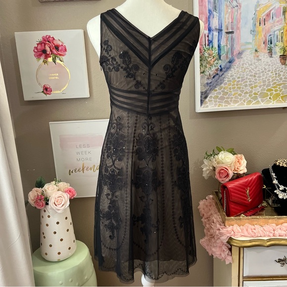 LOFT Lace floral Sequin Mesh overlay dress size 0P - Picture 5 of 5